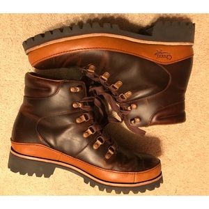 OBO Chaco Women’s Fields Hiking Boot 8.5